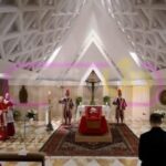 Francisco: El Vaticano difundió las primeras imágenes del Papa en su féretro 14 francisco1 1 - 13
