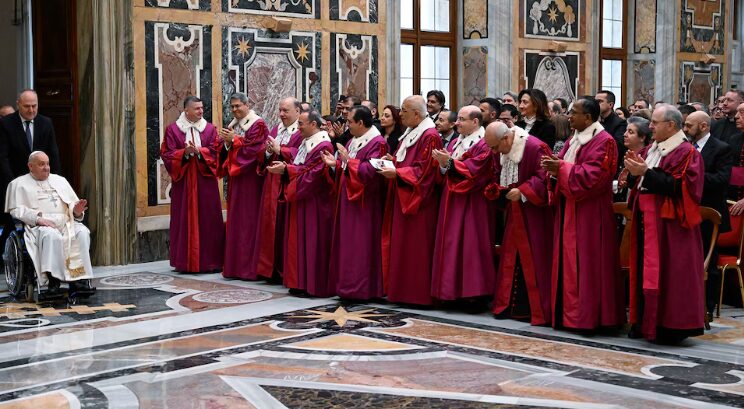 Muerte del Papa Francisco: Las principales reformas que impulsó en su pontificado 4 francisco7 - 3