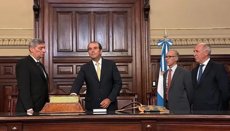 García-Mansilla presentaría su renuncia a la Corte Suprema tras el rechazo del Senado 3 image 57 - 2