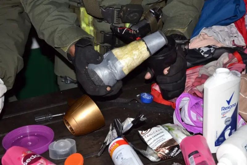 Salió de Iguazú pero cayó en Corrientes con cuatro kilos de cocaína 4 lg 1 - 3