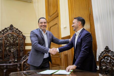 El intendente Juan Pablo Valdés celebró el convenio como un paso trascendental.