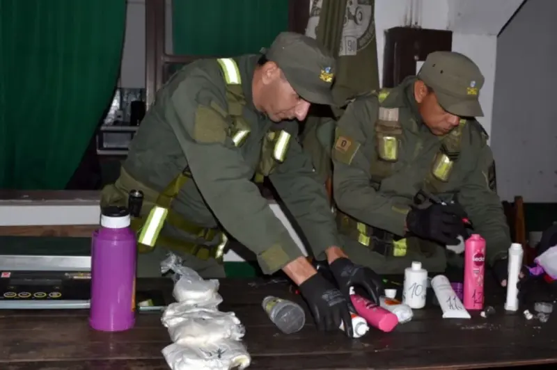 Salió de Iguazú pero cayó en Corrientes con cuatro kilos de cocaína md 4 - 1