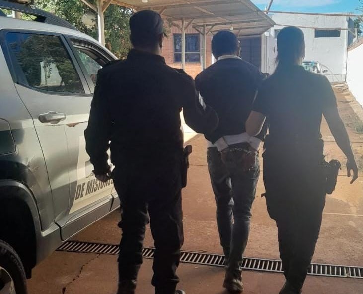 Quiso incendiar la casa de su ex pareja y la Policía logró detenerlo 3 restriccion violencia - 2