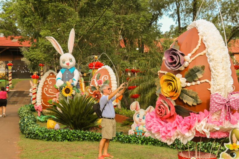 La Semana Santa mantiene su esencia religiosa, pero suma nuevas formas de celebración vinculadas al ocio y la familia.