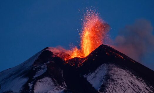 Alarma por una nueva erupción del Volcán Etna en el sur de Italia 3 volcan2 - 2