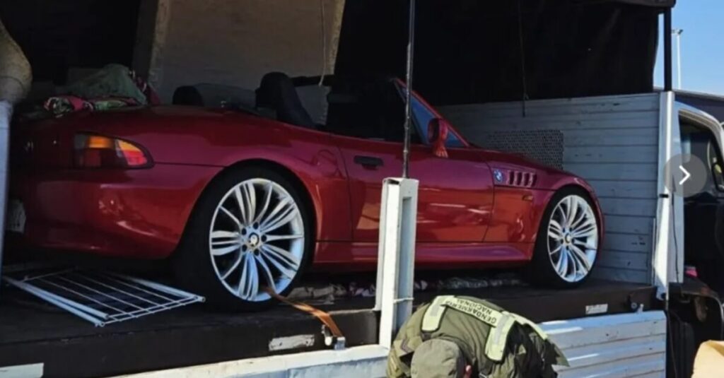 Corrientes: hallaron un BMW que iba oculto en un camión de mudanza BMW 1 - 2
