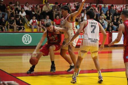 Tokio recibe a talleres de tafí viejo