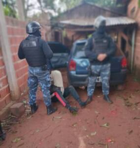 Golpe al narcomenudeo en Iguazú: desarticularon dos “narcokioscos” y detienen a dos personas 5 Imagen de WhatsApp 2025 05 29 a las 20.57.17 b6b9bc74 - 4