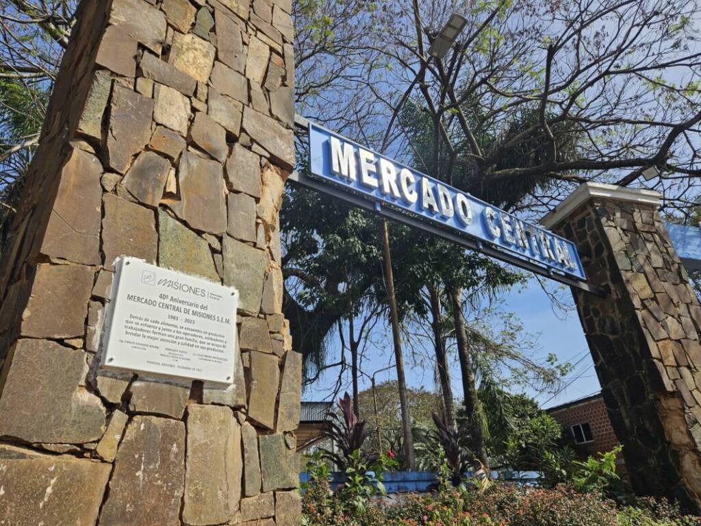 Incorporan el sector de panadería el Mercado Central y generan 30 puestos de trabajo 5 Mercado Central 4 - 4