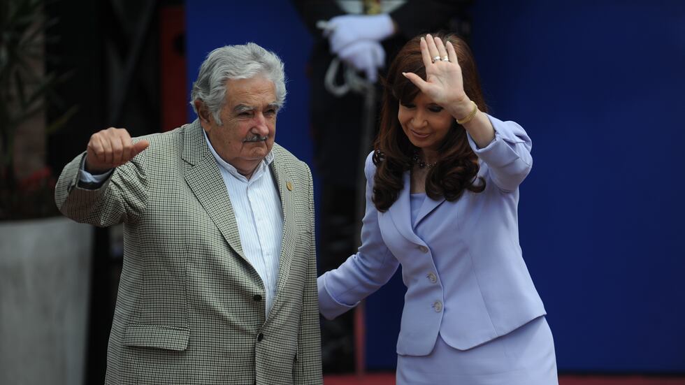 Muerte de Mujica: la despedida de Cristina, Macri y Alberto Fernández 3 Mujica 1 1 - 2
