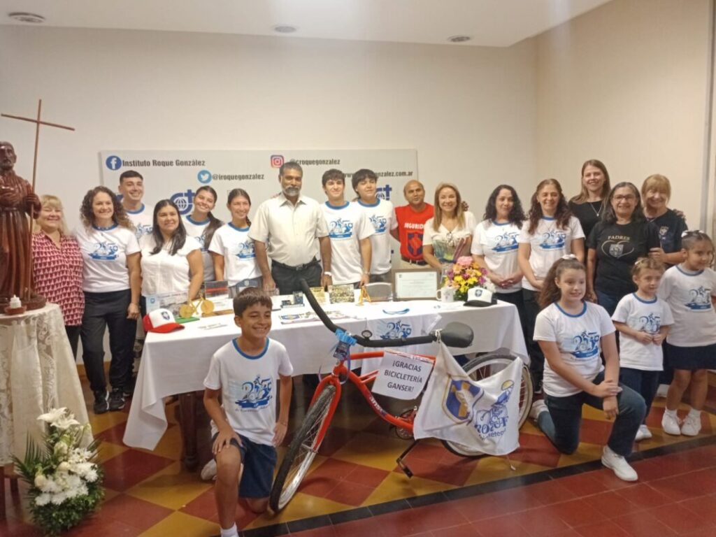 Se presentó la 25° bicicleteada solidaria del Instituto Roque González Bicicleteada solidaria