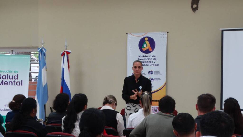 Silvana Spaciuk: “Pedir ayuda es de valientes y puede salvar una vida” 2 SIlvana Spaciuk quiere poner en la agenda prioritaria de Posadas a la salud mental