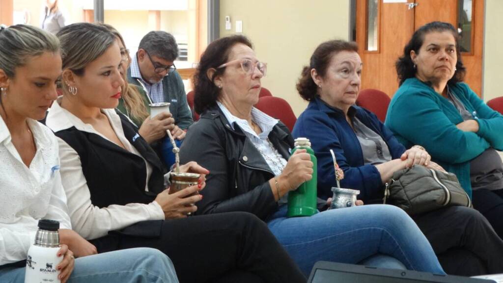 En cada charla sobre salud mental, la candidata Silvana Spaciuk insiste en la necesidad de hablar del tema
