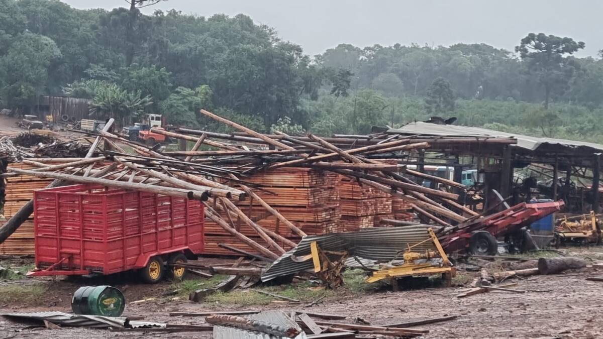 El temporal dejó severos daños en San Pedro: “Fue en cuestión de segundos” 3 Temporal 1 1 - 2