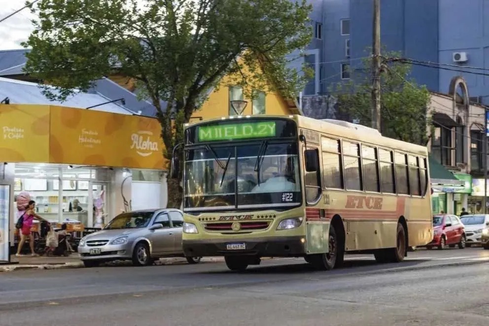 Transporte urbano en Eldorado: “Somos rehenes de una empresa” 3 WhatsApp Image 2025 05 19 at 11.20.56 - 2