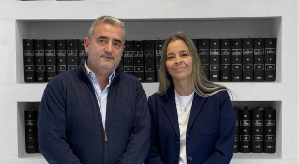 "Acho" Báez integrará el Consejo de la Magistratura tras el triunfo entre los abogados de Misiones 2 Ernesto Acho Báez y Lila Figueredo, ganadores de la elección al Consejo de la Magistratura