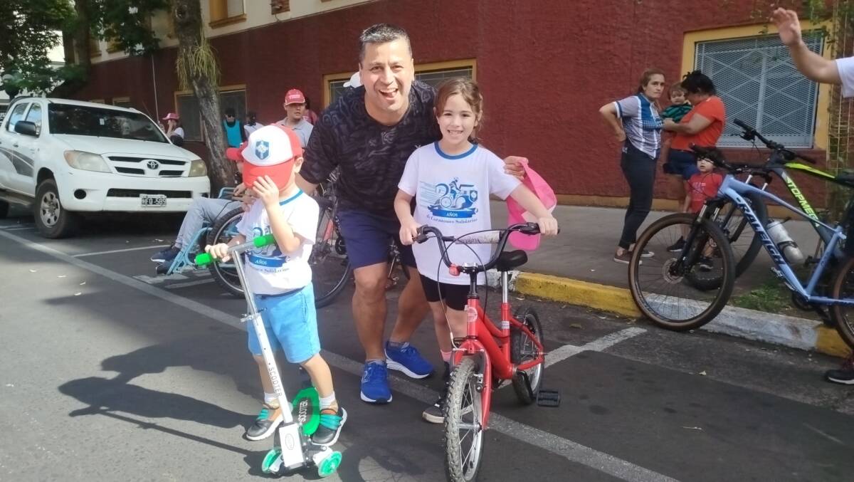 Cientos de corazones solidarios se unieron en la 25ª bicicleteada del Roque González 14 bicicleteada solidaria roque gonzalez 4 - 13
