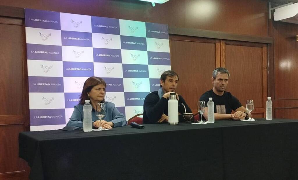 bullrich menem y Hartfield3 - 1