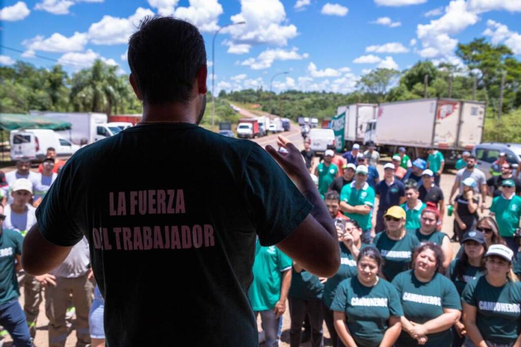 El Sindicato de Camioneros de Misiones criticó al gobierno provincial y amenazó con un paro