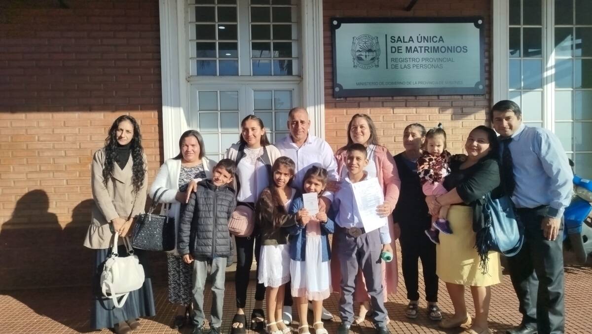 Jesica y Sandro, la pareja que eligió el martes 13 para sellar su amor en Misiones 3 casamiento martes 13 2 - 2