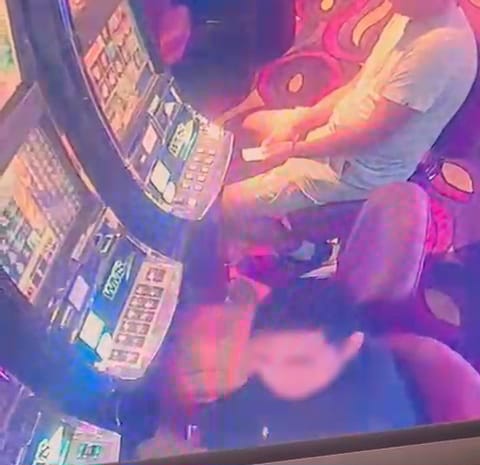 casino 4 - 3