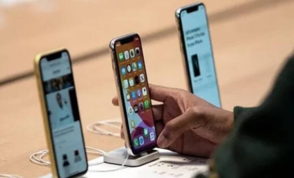 El Gobierno elimina impuestos a la importación de celulares y baja tributos para electrónicos cecularesss 1 - 2