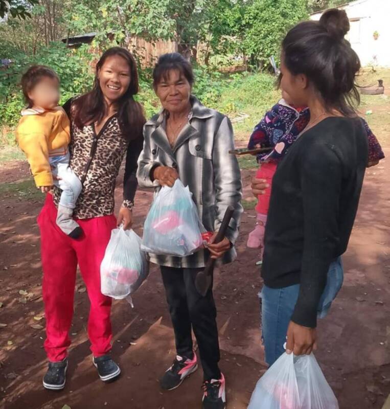 El Instituto Roque González concretó la entrega de lo recaudado en su tradicional bicicleteada solidaria 10 comedor fatima - 9