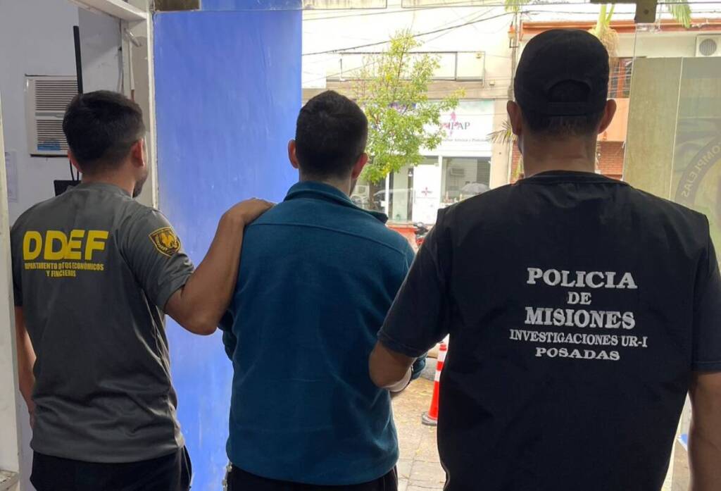 Detuvieron en Chaco a prófugo por estafa telefónica a jubilada de Posadas detenido cuento del tio - 1