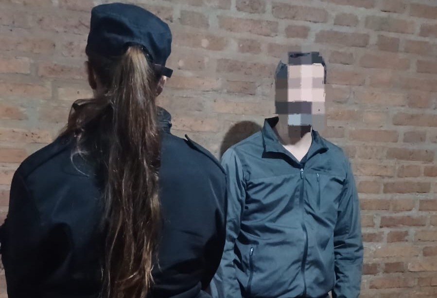 padre de la menor de 13 años Posadas