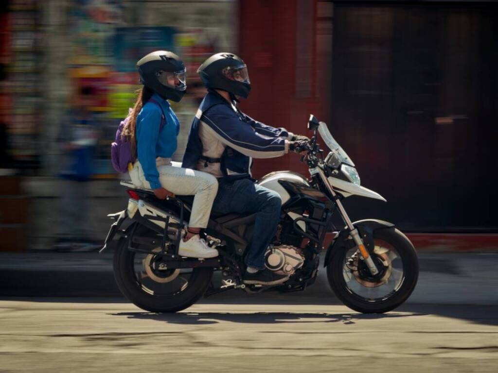 DiDi Motos ya opera en Posadas y compite con Uber en el servicio de transporte urbano 1 Didi Motos en Posadas