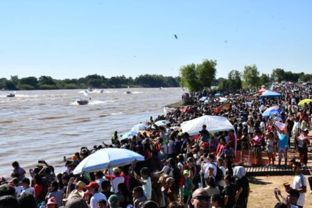 Se largó el "mundial de pesca" en Goya con récord de embarcaciones e19f08d8 4bd3 4963 8550 e0c635004e67 - 10