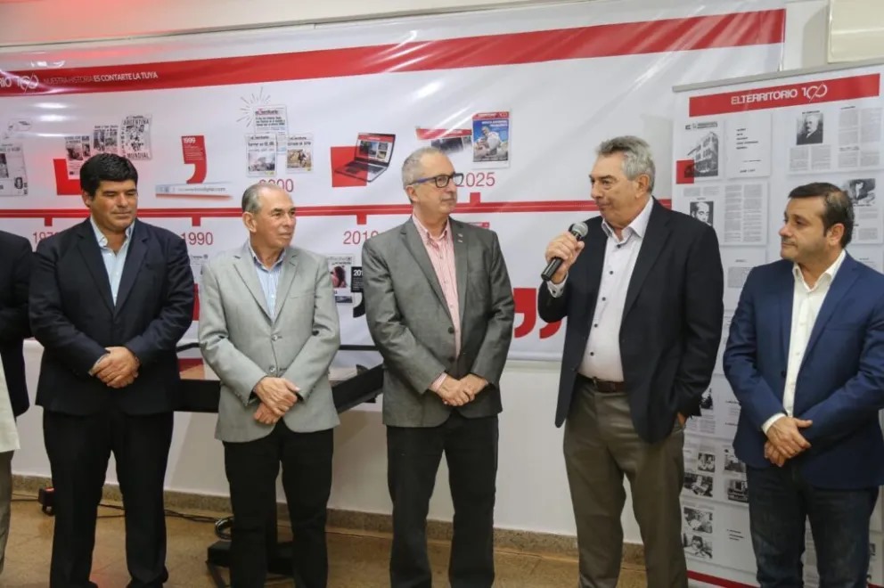 “100 años, Miles de Voces”: el diario El Territorio inauguró una muestra histórica el terri - 1