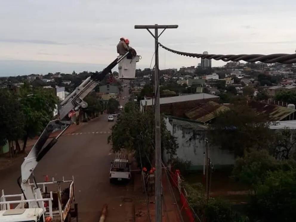 Zona centro de Misiones reclama obras energéticas urgentes 2 La Defensoría del Pueblo de Oberá solicitó que esta demanda histórica se incorpore al Presupuesto Provincial 2026 para garantizar una respuesta efectiva.