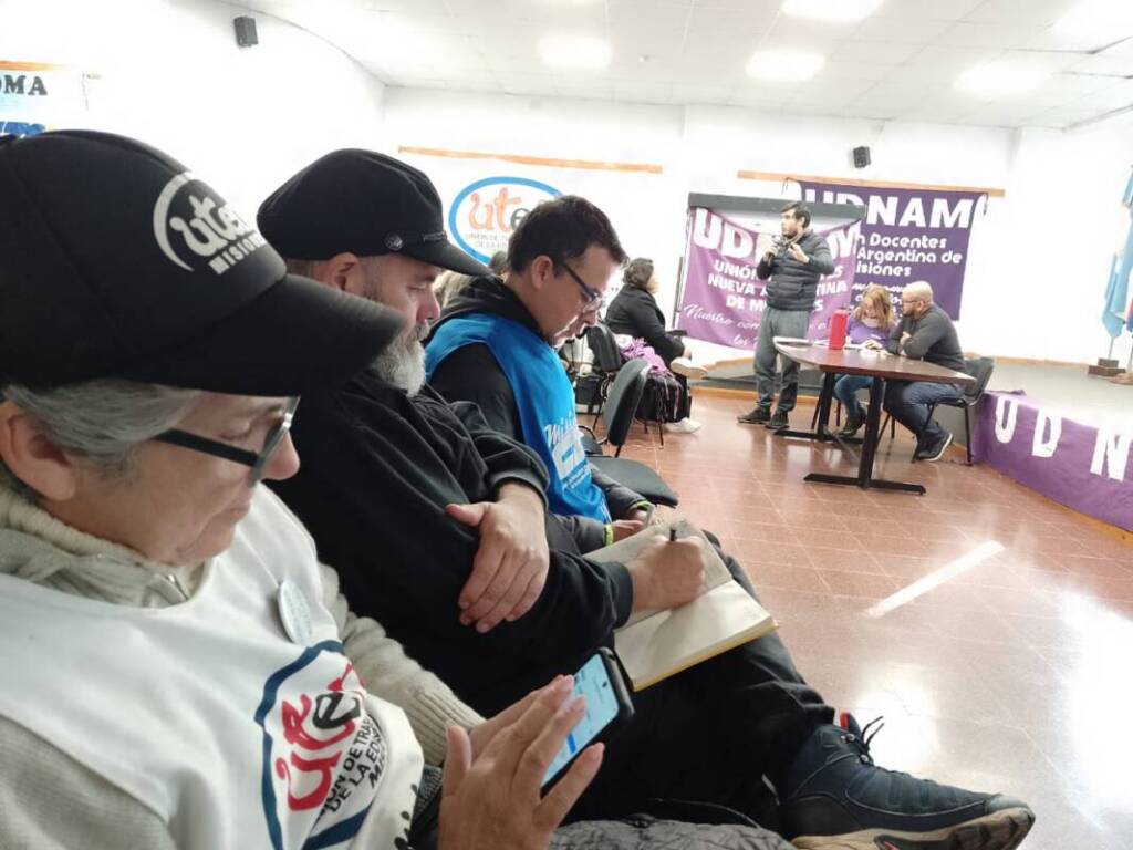 Docentes en alerta: el FTEL convoca a paros y movilizaciones en Misiones ftel1 - 1