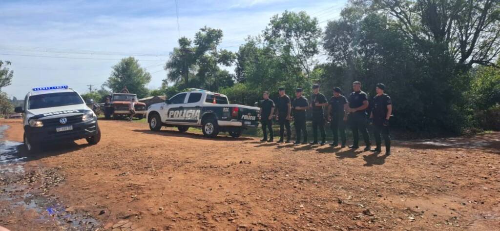 Borrachos, terminaron en una batalla campal entre familias en Apóstoles: 6 detenidos gresca 1 - 1