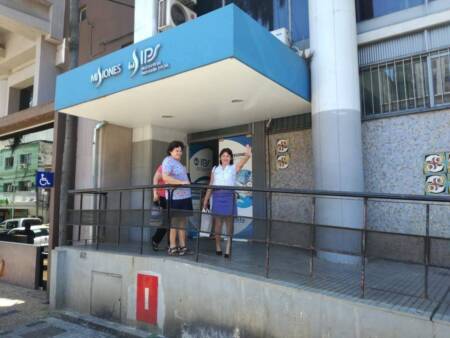 Autoridades del IPS informaron sobre la contención y seguimiento brindado a los afectados por la tragedia ocurrida el domingo electoral.