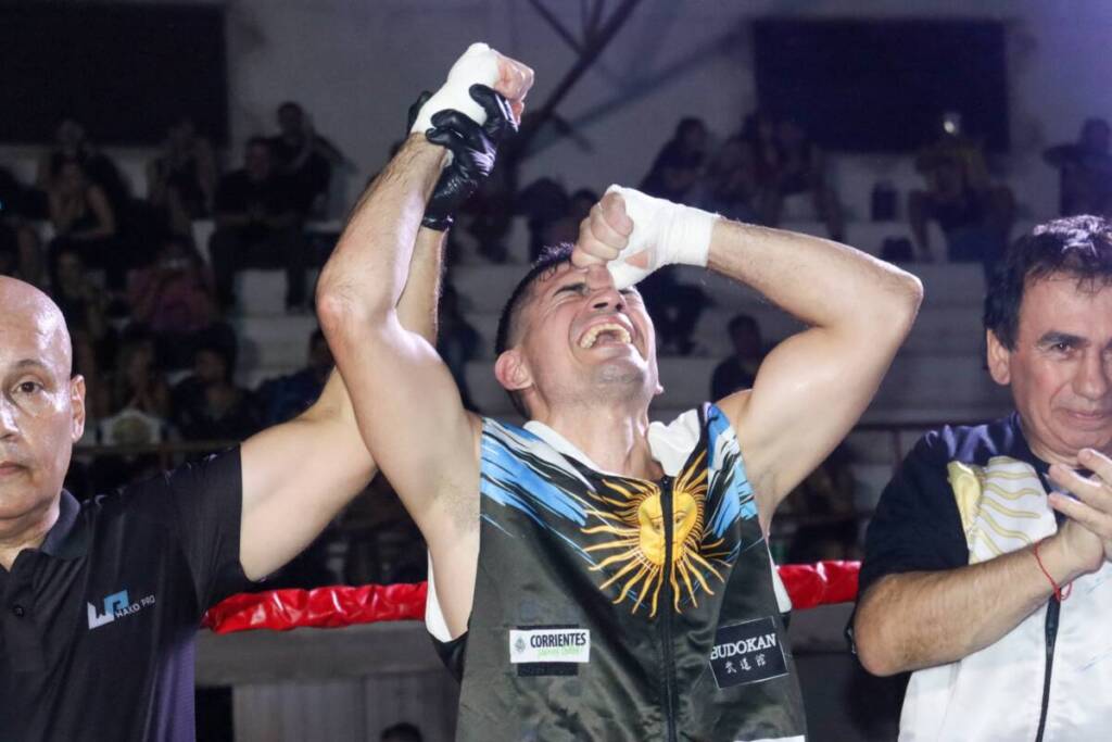 Corrientes tiene al nuevo campeón Wako Pro de la modalidad Low kick 6 leo corrales 1 - 5