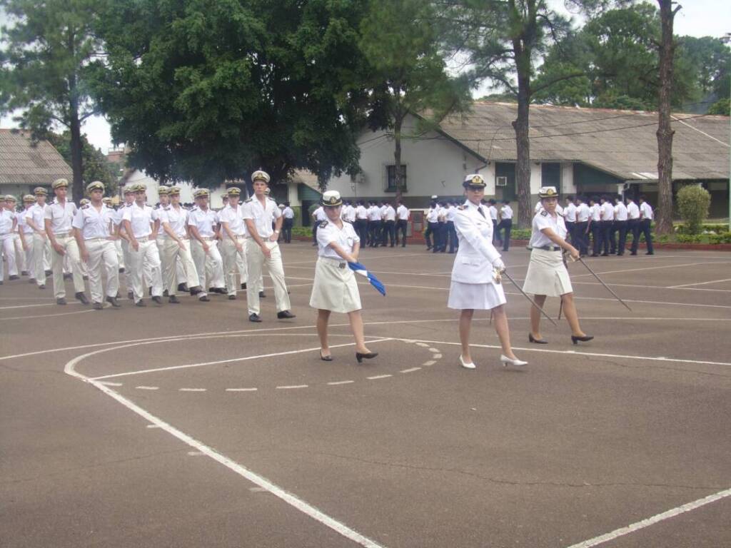 Docentes del Liceo Storni convocan a un paro el 4 de junio por reclamos salariales 6 El Liceo Storni es una prestigiosa institución académica a la que asisten decenas de jóvenes en Misiones