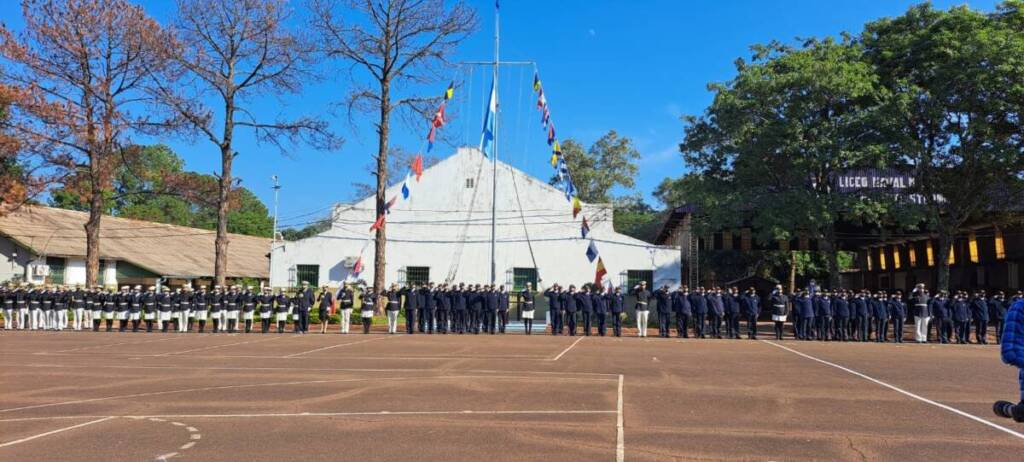 Docentes del Liceo Storni convocan a un paro el 4 de junio por reclamos salariales 4 Liceo Naval Militar Almirante Storni de Posadas