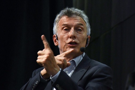 Mi querida mariposa 4 "...el fallo de la Corte era también un mensaje a todo el sistema político. Pues, este jueves el máximo tribunal decidió rechazar el planteo de apartar a los jueces de la causa “Correo”, que involucra a Mauricio Macri (en el mundillo judicial, hace mucho que se comenta que esa causa es el “Hotesur” del líder amarillo)".