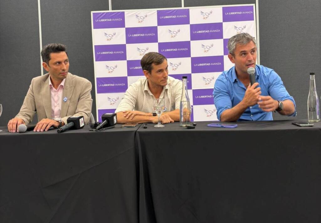 Diego Hartfield celebra el avance libertario: “Somos la primera fuerza opositora” 4 conferencia Menem Hartfield Núñez