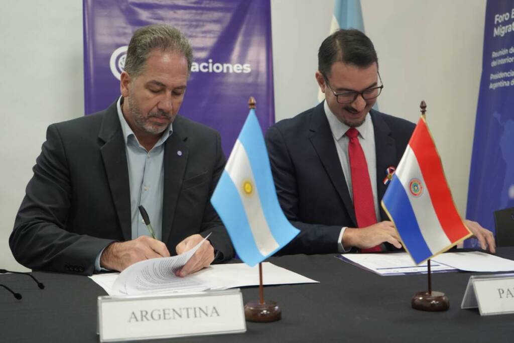 Implementarán desde agosto control migratorio integrado entre Posadas–Encarnación migraciones - 2