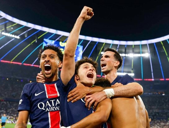 Los goles del conjunto parisino fueron obra de Achraf Hakimi, Khvicha Kvaratskhelia, Senny Mayulu y un doblete del joven talento Desiré Doué