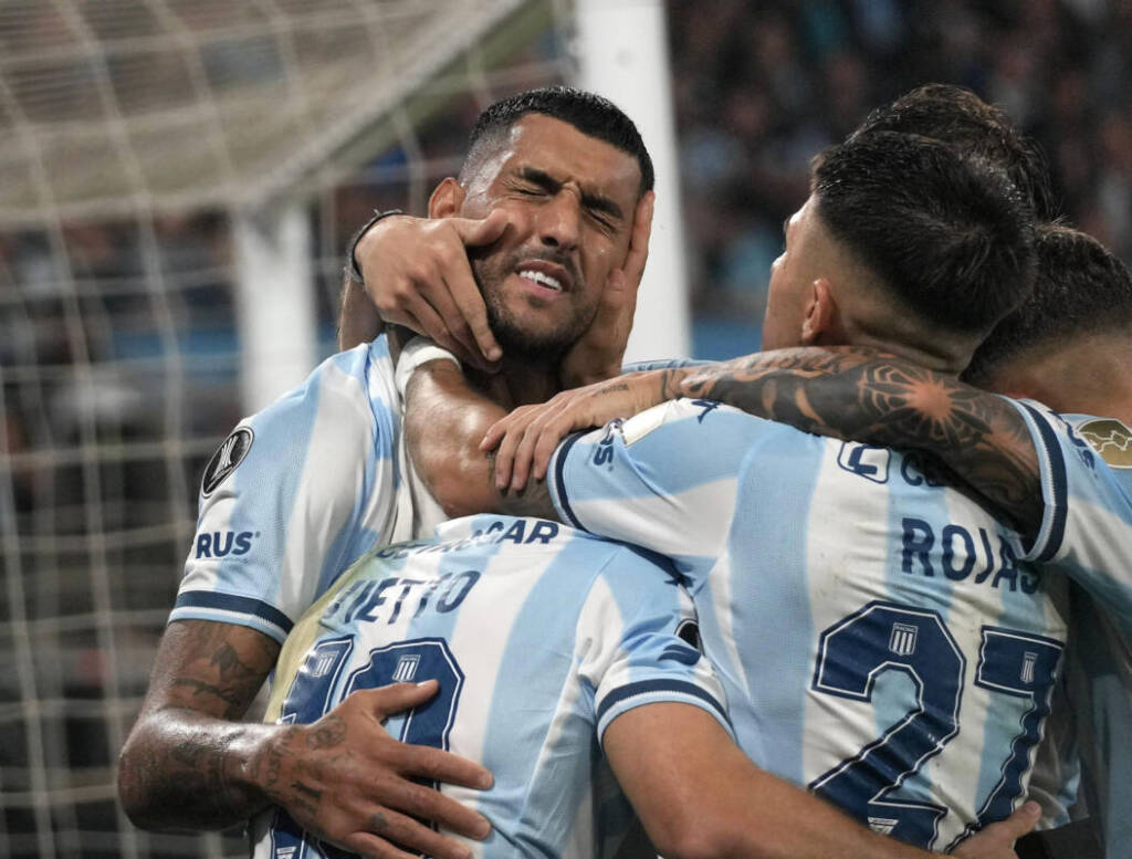Goleada de Racing al Colo Colo por Copa Libertadores 4 racing colo colo - 3