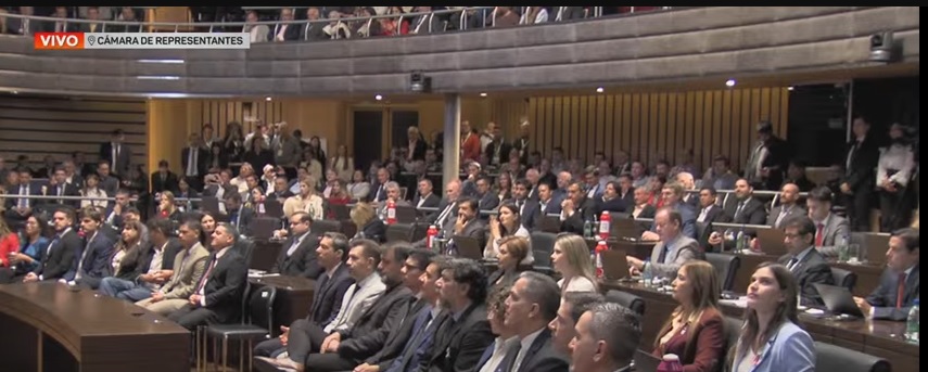 Breve mensaje de Passalacqua a los diputados y un informe extenso que dejó por escrito 7 recinto - 6