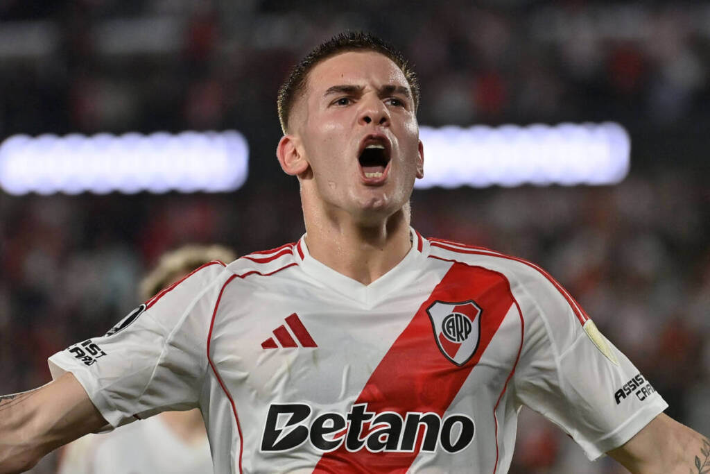 River metió media docena de goles a Independiente del Valle por Copa Libertadores 3 river mastantuono - 2