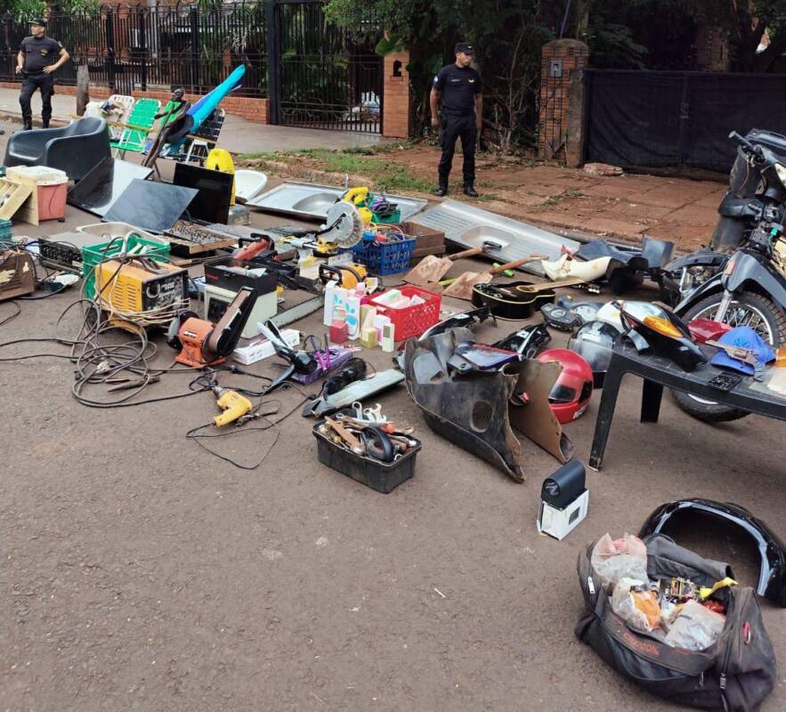 Parte de lo secuestrado por la Policía de Misiones en Puerto Iguazú