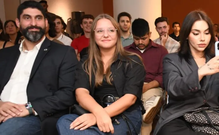Aryhatne Bahr: “En Misiones se denuncian entre 5 y 10 casos semanales de grooming y ciberdelitos” 5 Aryhatne Bahr fue una de las renovadoras que apoyó la llegada de La Derecha Diario a Misiones