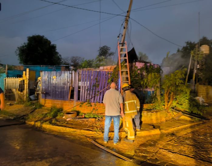 Incendio en edificio de alquileres y en una vivienda dejó varias familias damnificadas en Puerto Iguazú 6 Captura 7 - 5