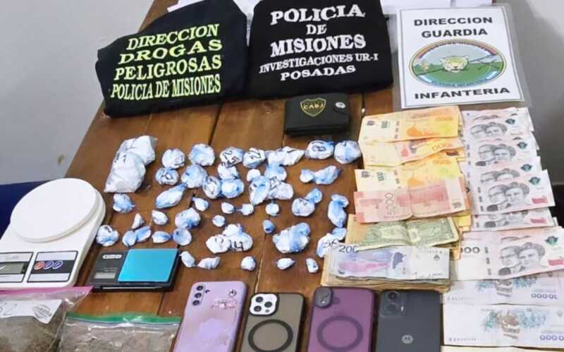 Detuvieron a dos dealers, secuestraron cocaína, marihuana, dinero y joyas en Posadas 2 detuvieron